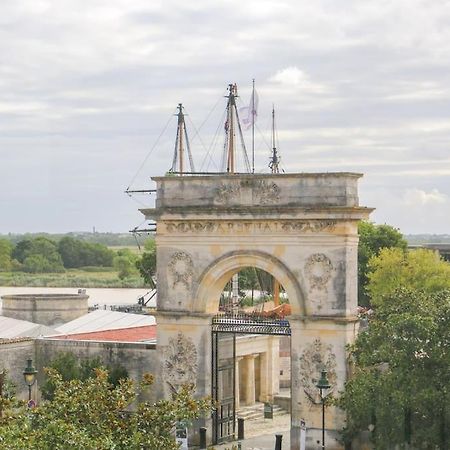 Cote Cour - Appartement En Plein Centre-Ville & Proche Des Thermes Rochefort (Charente-Maritime) Exterior foto